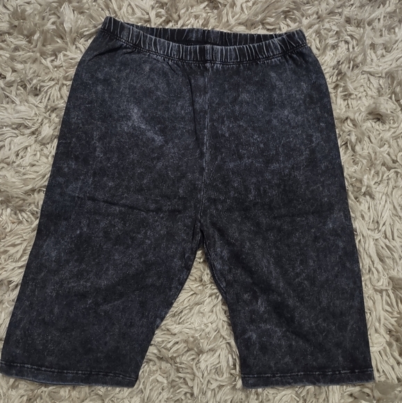 Zenana Mineral Wash Pull on Biker Shorts - Picture 3 of 6